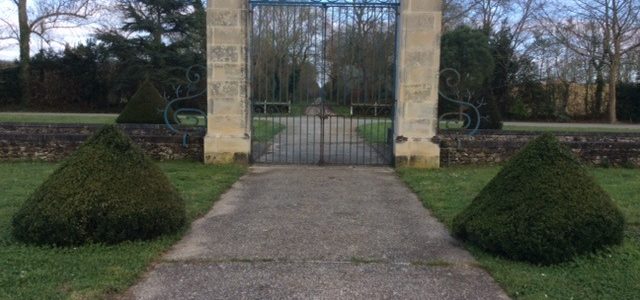 Réalisation de bibliothèques et boiseries en Vendée