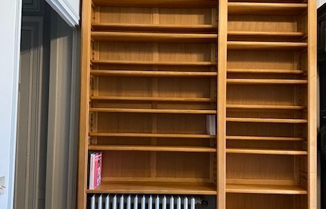 Comment utiliser un radiateur dans un château tout en créant une bibliothèque